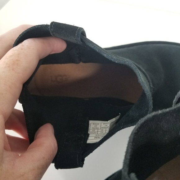 UGG Classic Unlined Mini Boot Black Size 6 - Picture 9 of 10